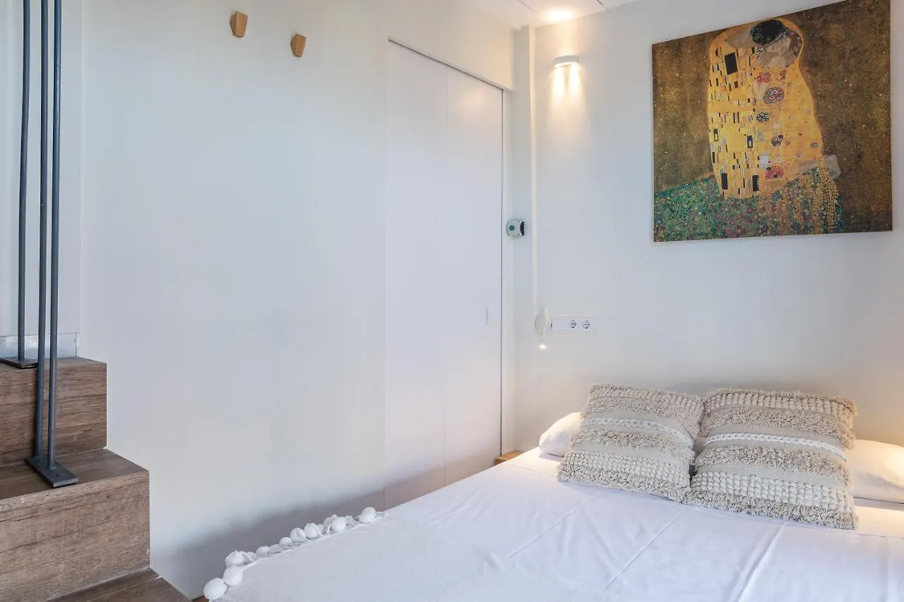 Libertat Bergamota Apartment Girona